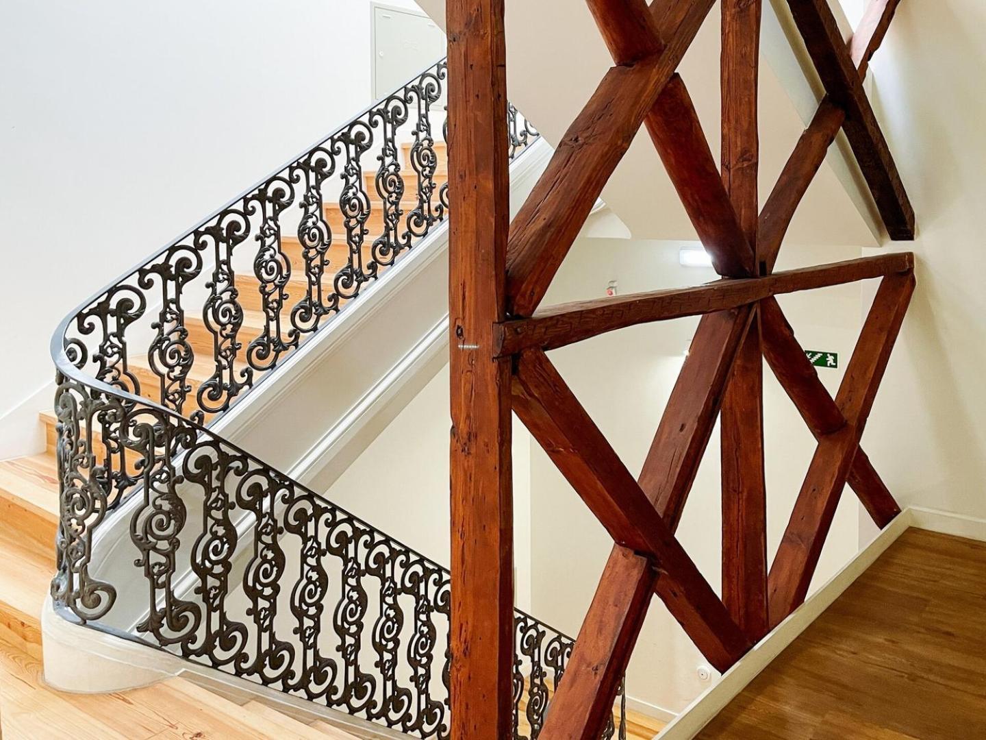 Charming Close To Lx Factory Apartment