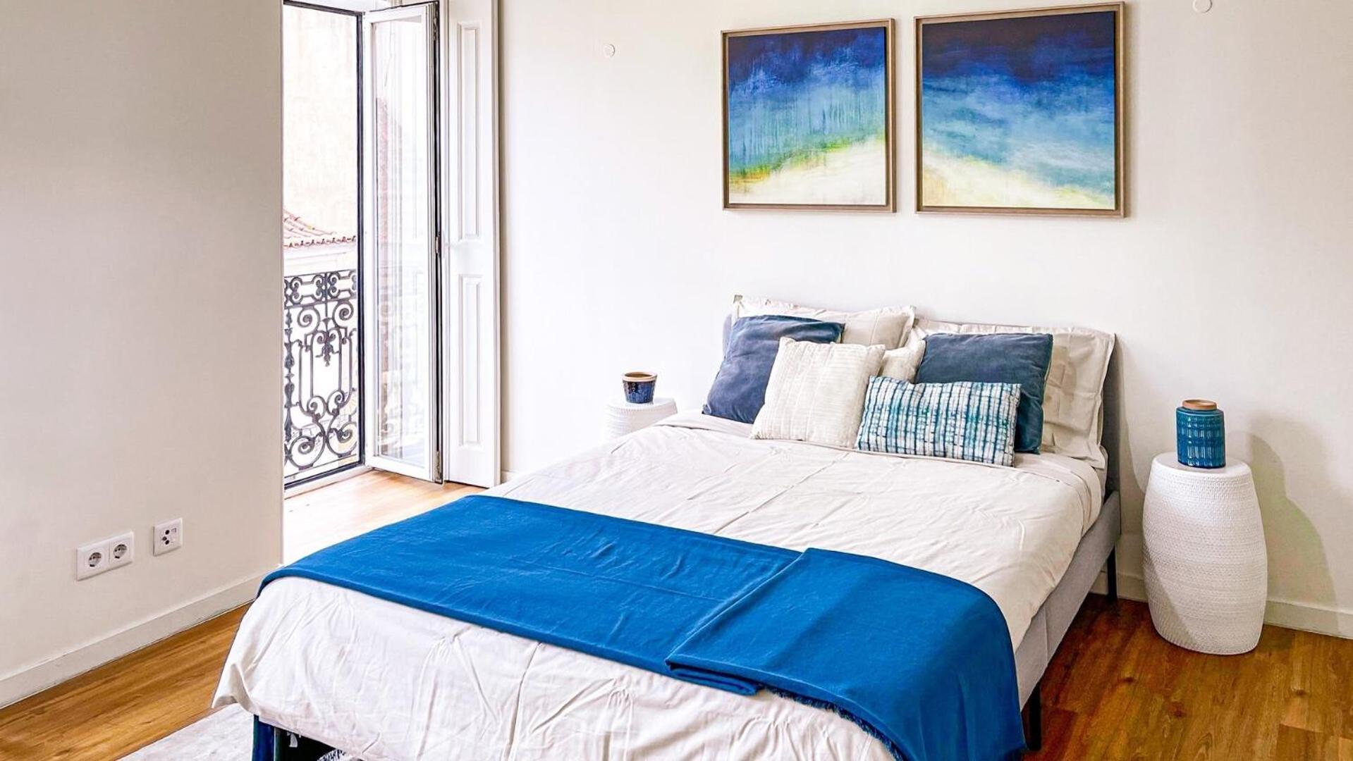 Charming Close To Lx Factory Apartment